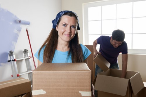 Stress-free moving tips and organized relocation process in Clapham